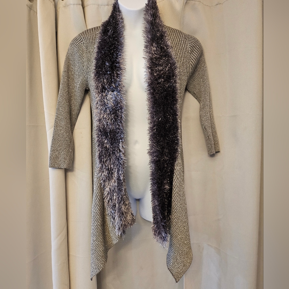 Large Gray Open-Front Cardigan with Faux-Fur Trim